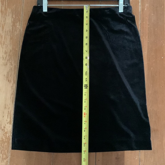 Anne Klein Velvet Skirt - Picture 3 of 4